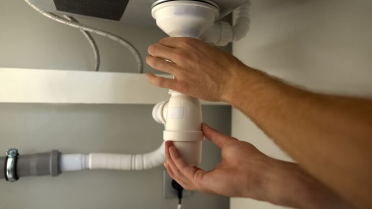 How to Drain a Clogged Water Heater? [7 Super Ways]